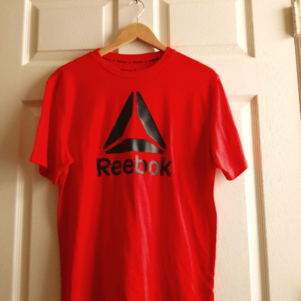 Reebok tee